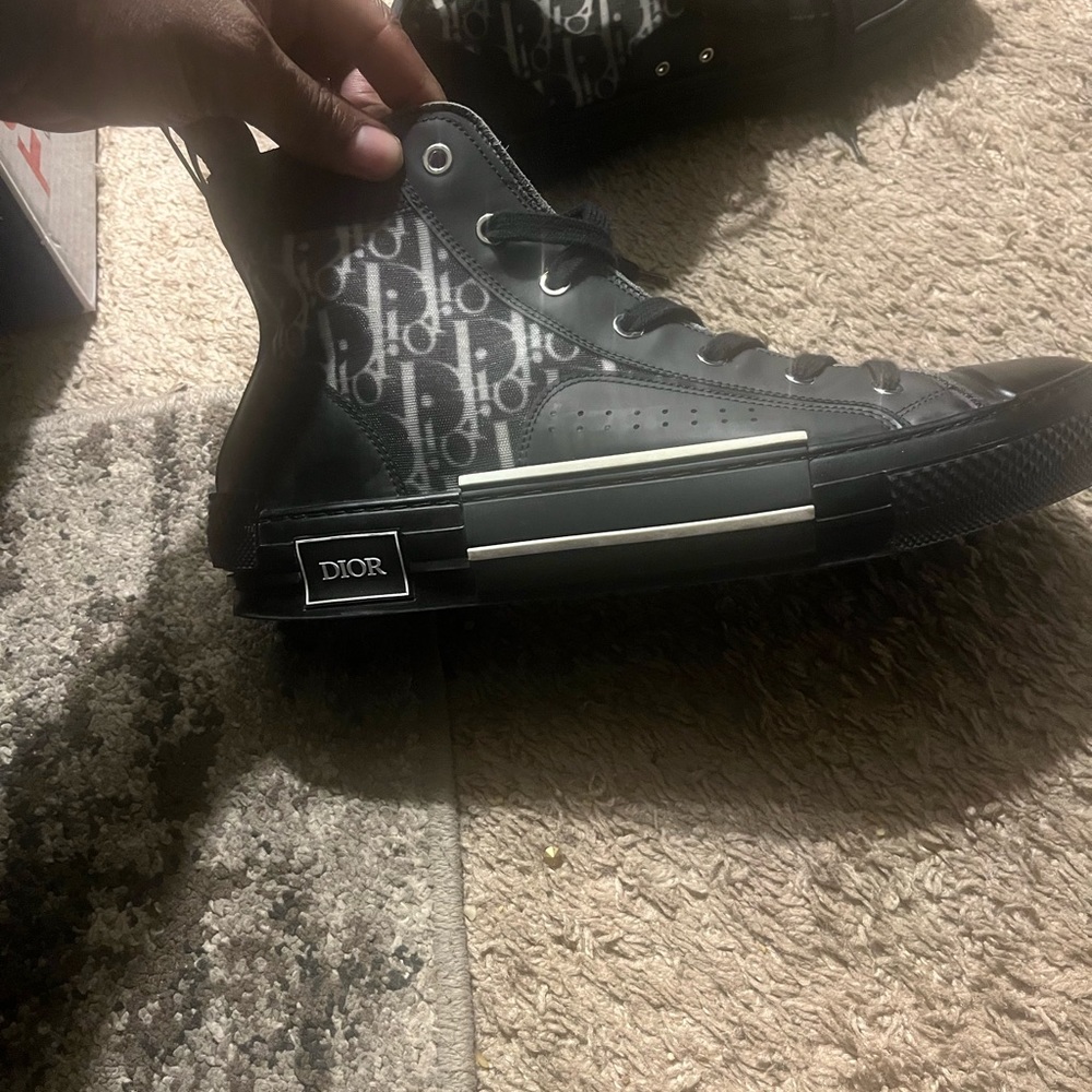 Dior sneakers size 10.5